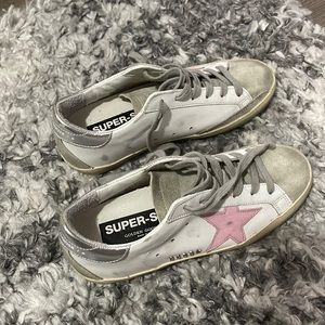Golden goose / super-star leather upper and color : white IC size :6B